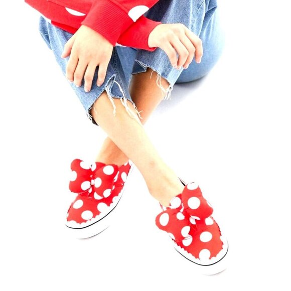 Vans Shoes - NEW! RARE VANS Disney Minnie Mouse Polka Dots Bow Sneakers Red White SZ 5.5